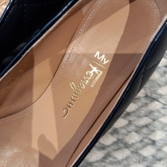 Ferragamo black quilted mules small heel with patent leather toes - Picture 2 of 5